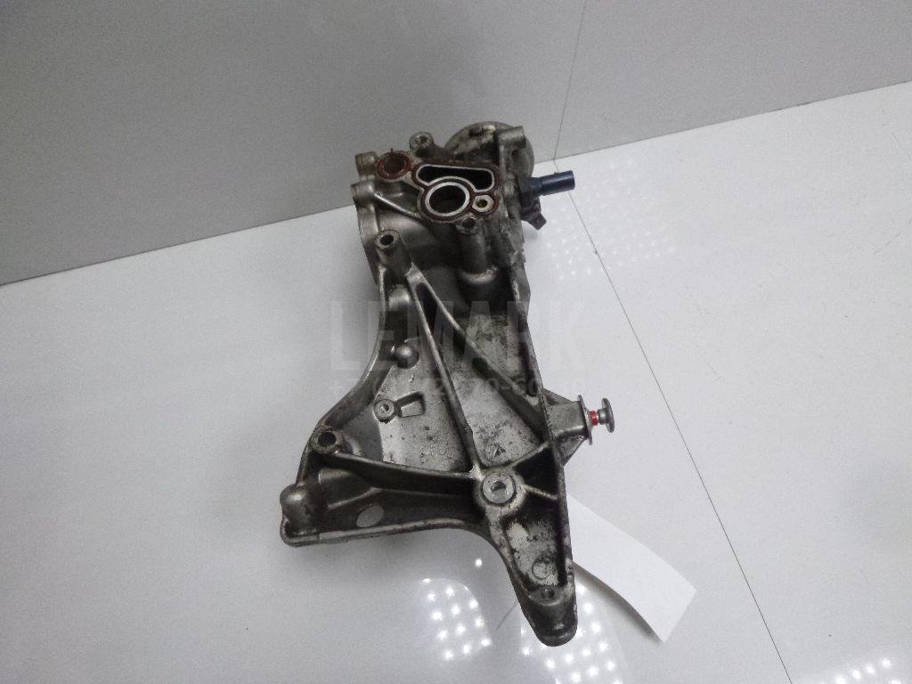 Кронштейн генератора