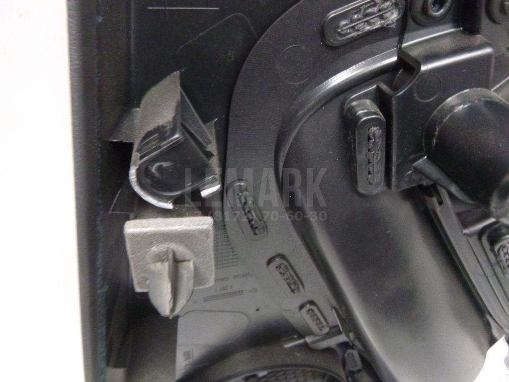 Обшивка двери задней левой