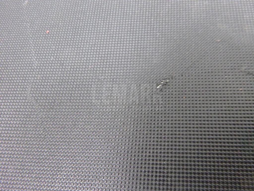 Шторка багажника