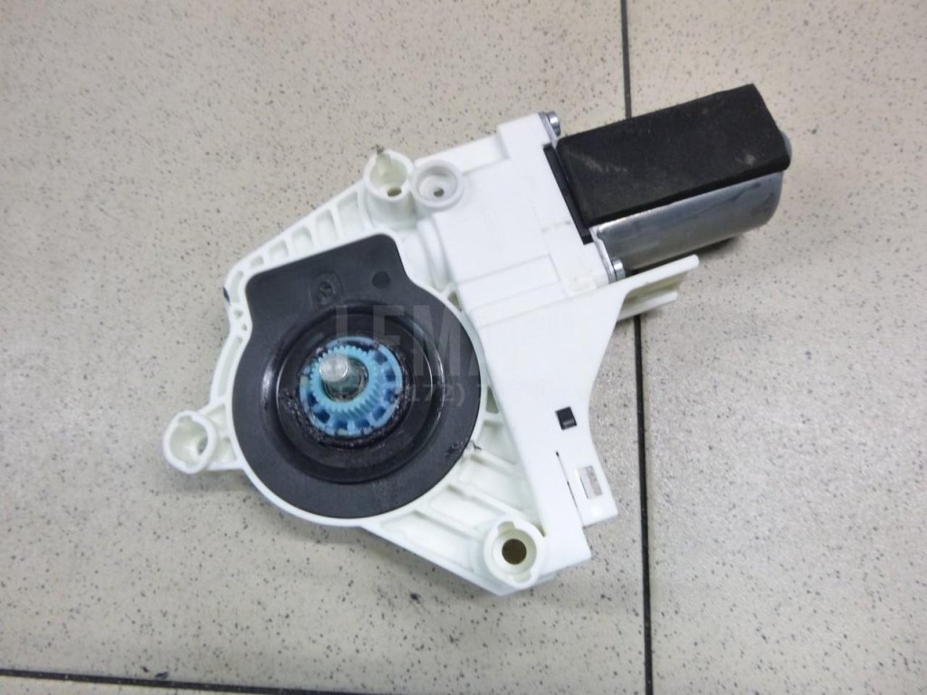 Моторчик стеклоподъемника