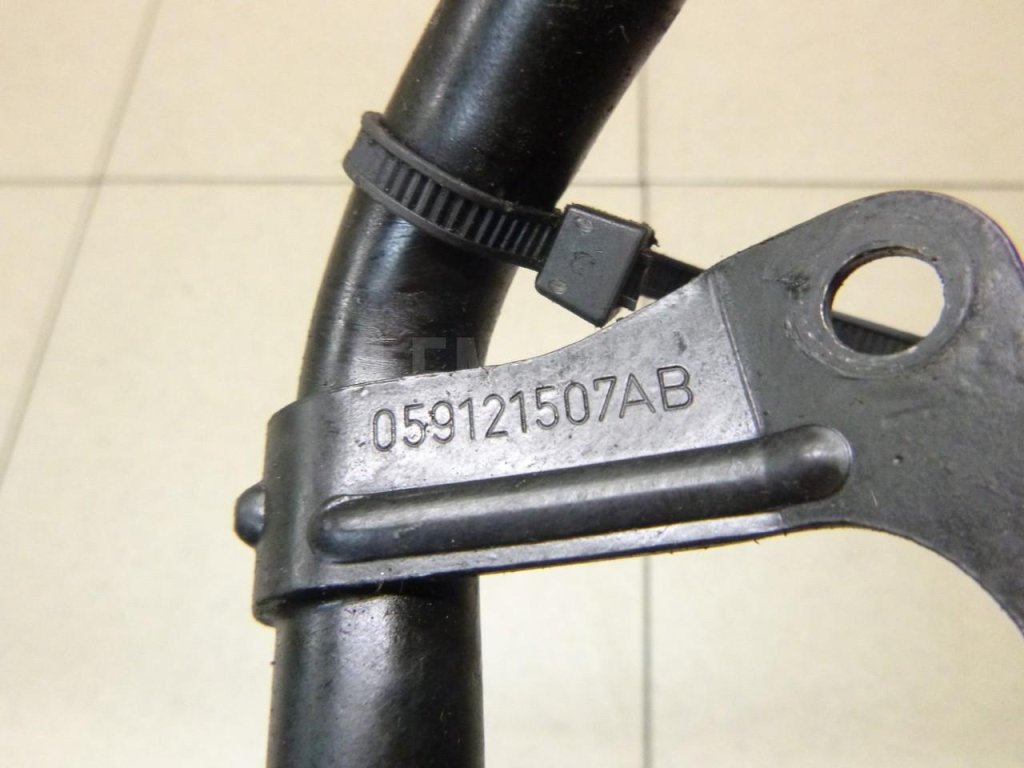 Трубка охлажд. жидкости металлическая