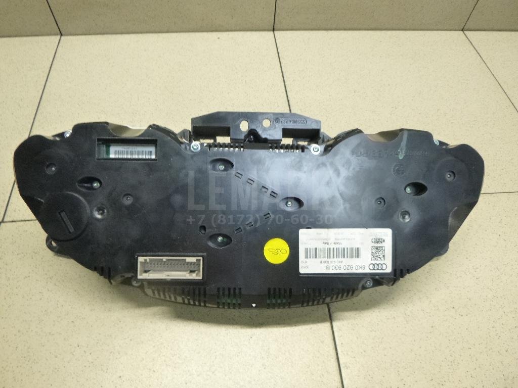 Панель приборов