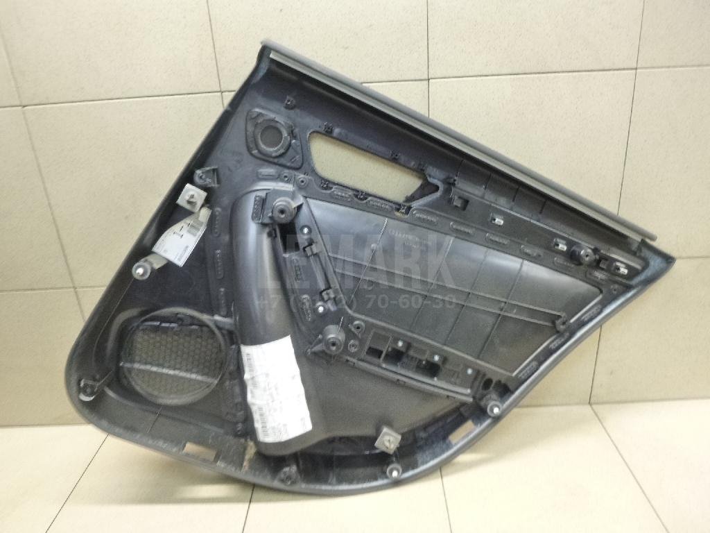 Обшивка двери задней левой