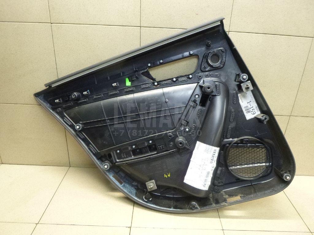 Обшивка двери задней правой