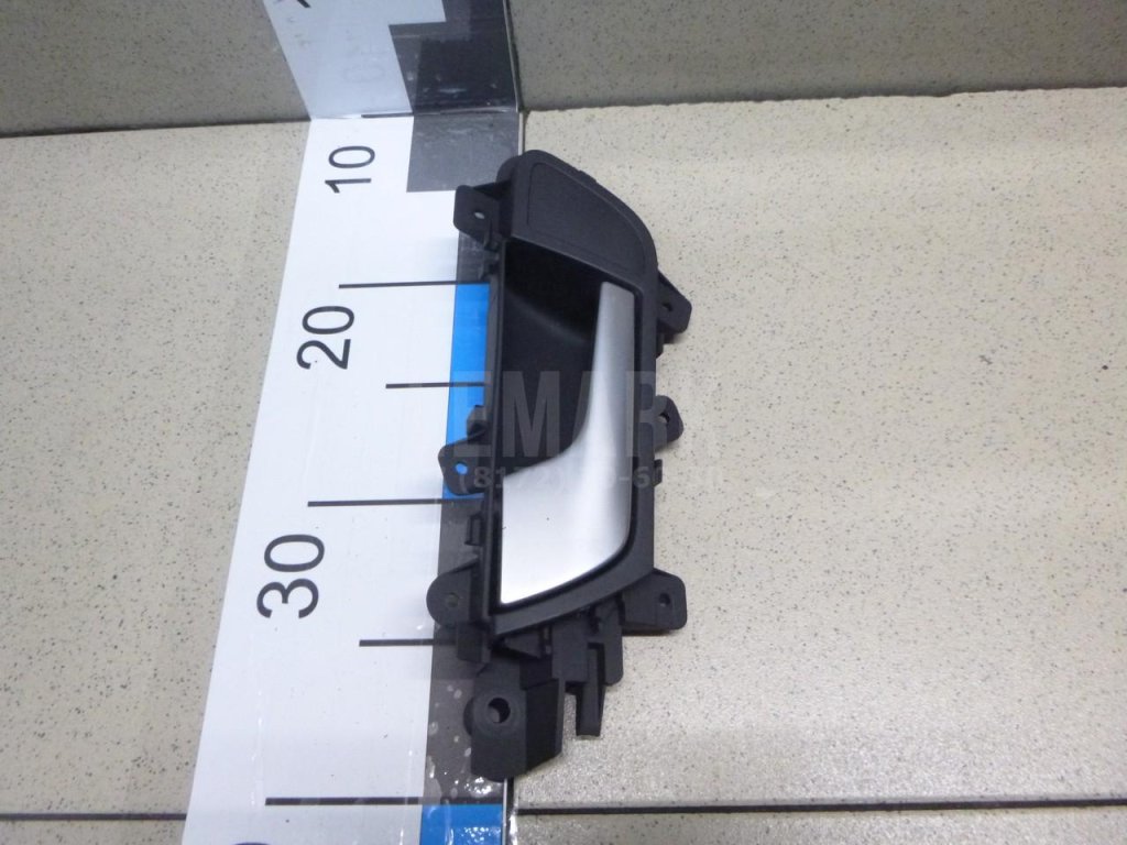 Ручка двери внутренняя левая