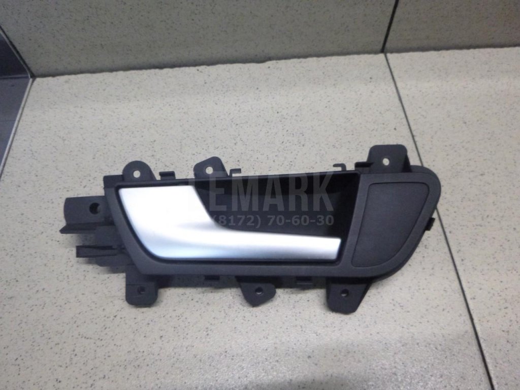 Ручка двери внутренняя левая