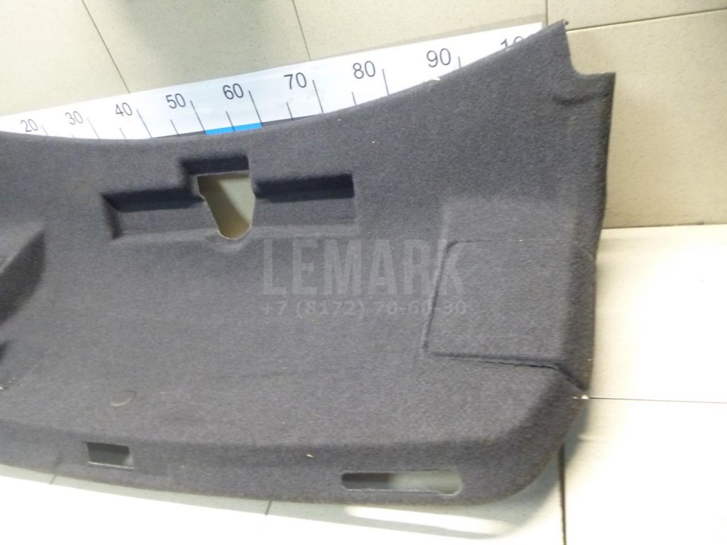 Обшивка крышки багажника