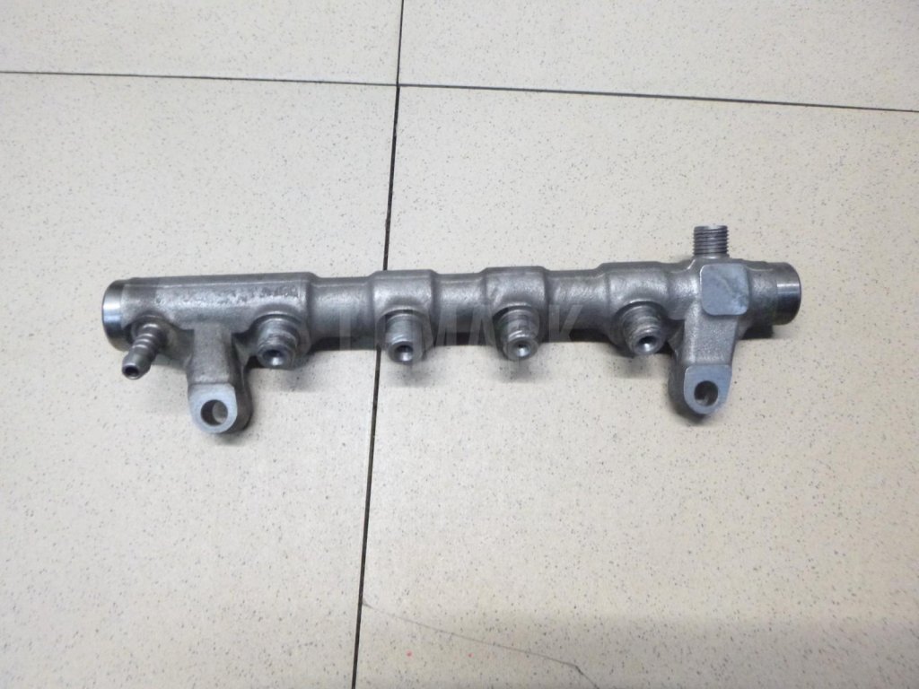 Рейка топливная (рампа)