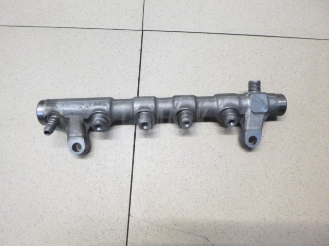 Рейка топливная (рампа)