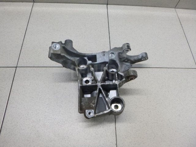 Кронштейн гидроусилителя