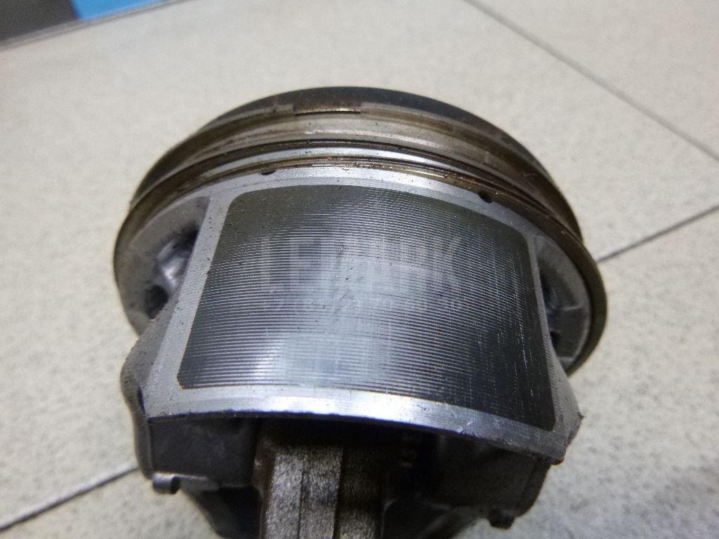 Поршень с шатуном