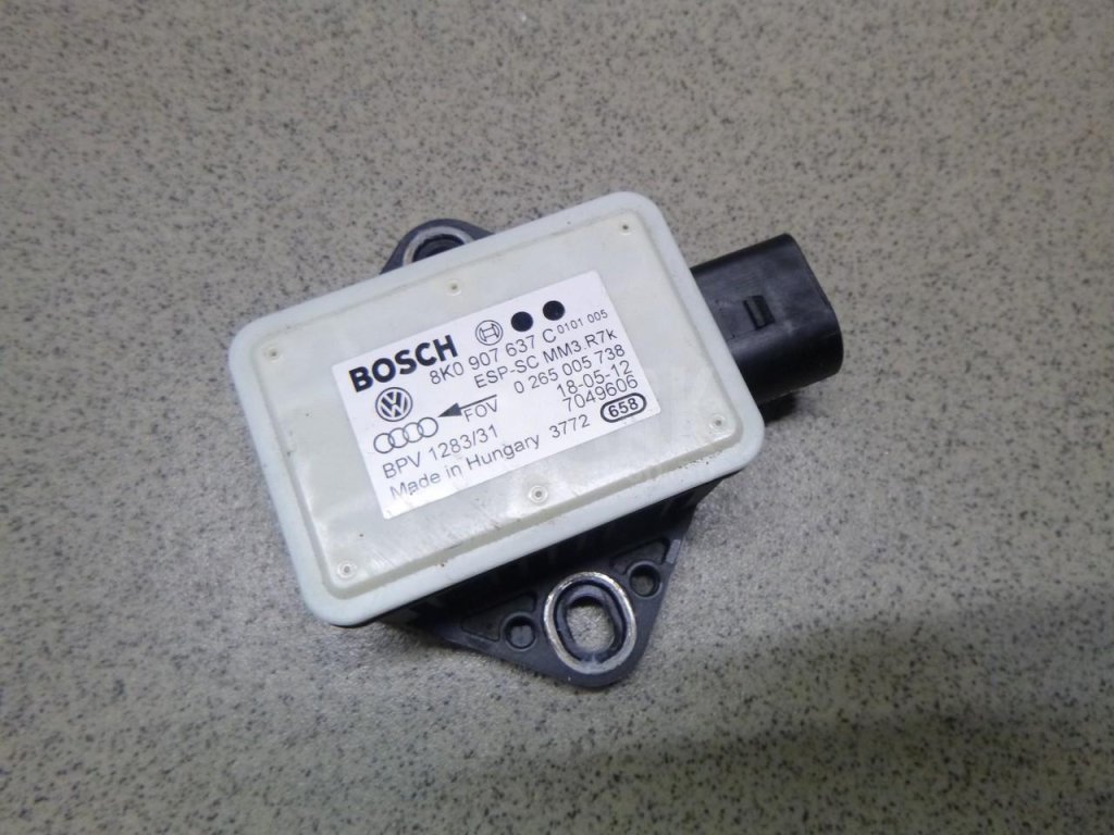 Датчик ускорения