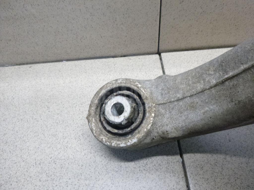 Рычаг задний нижний правый