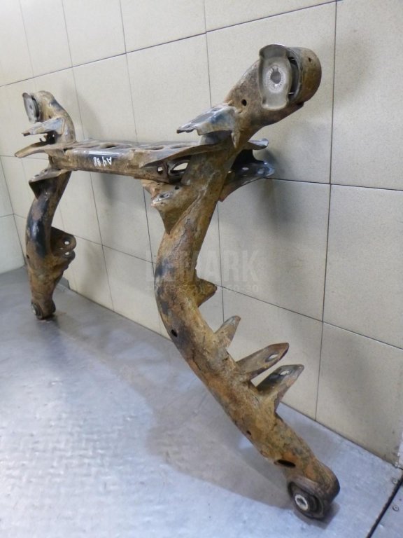 Балка задняя