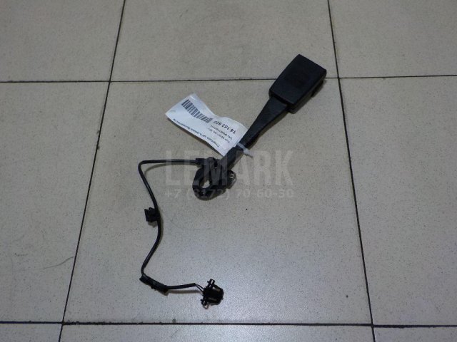 Ответная часть ремня безопасности