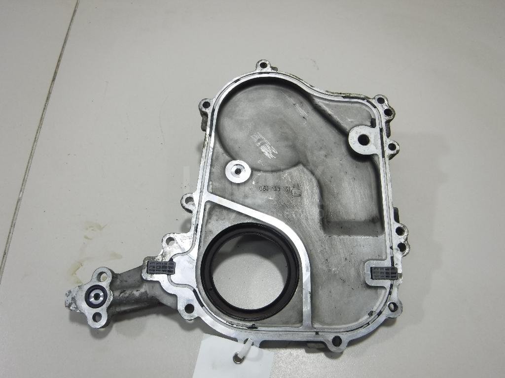 Крышка двигателя передняя