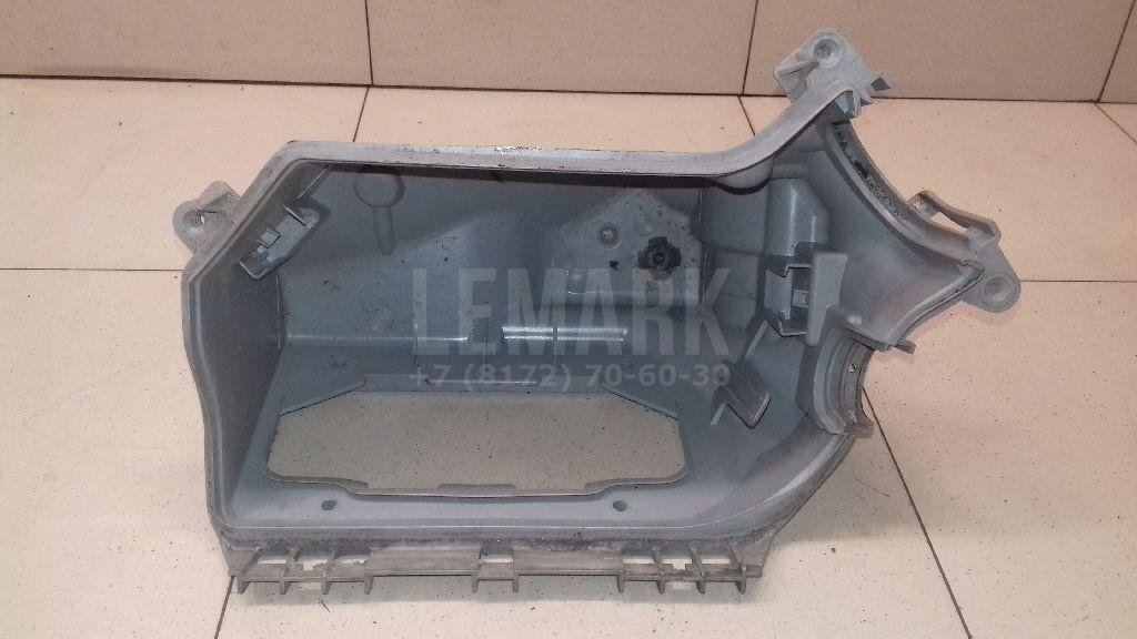 Корпус блока предохранителей для  Audi A4 [B6] 2000-2004