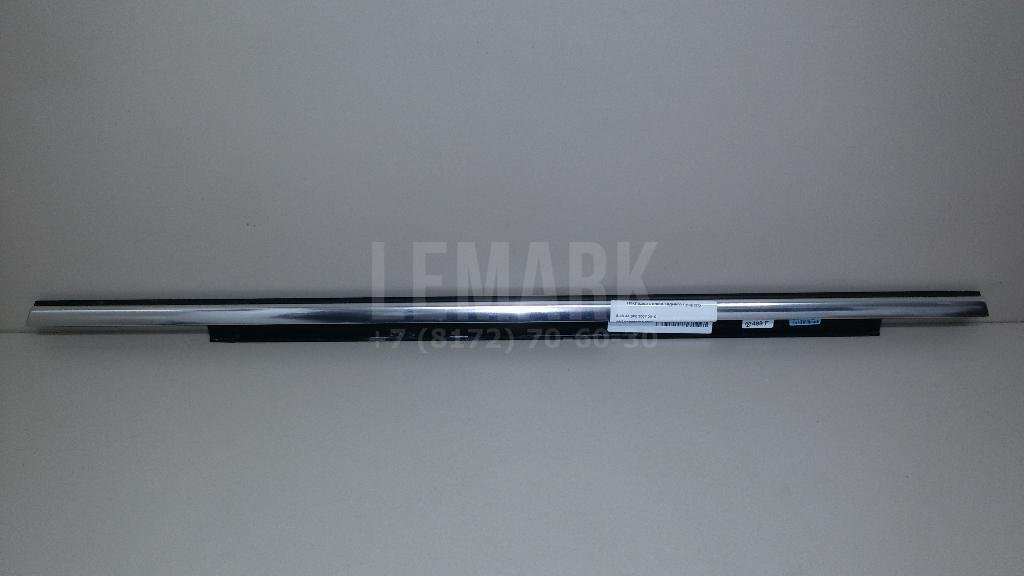 Накладка стекла заднего правого