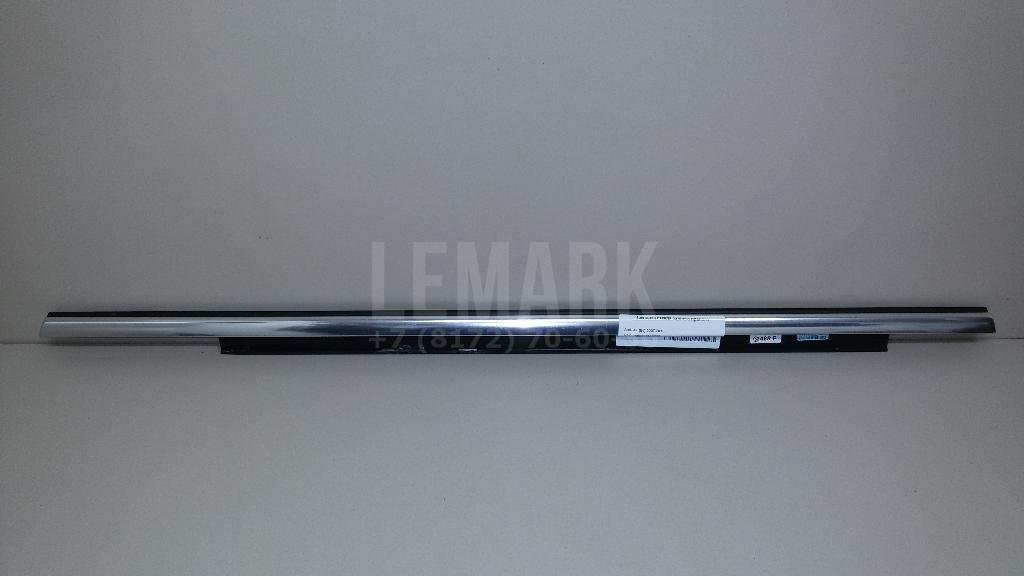 Накладка стекла заднего правого