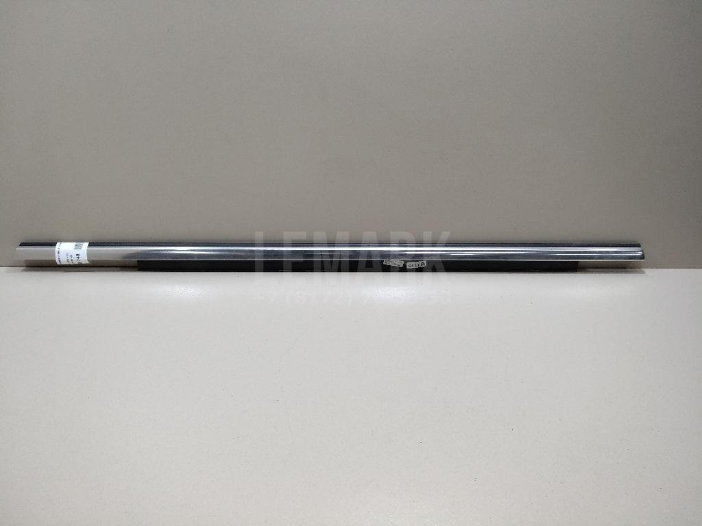 Накладка стекла заднего правого