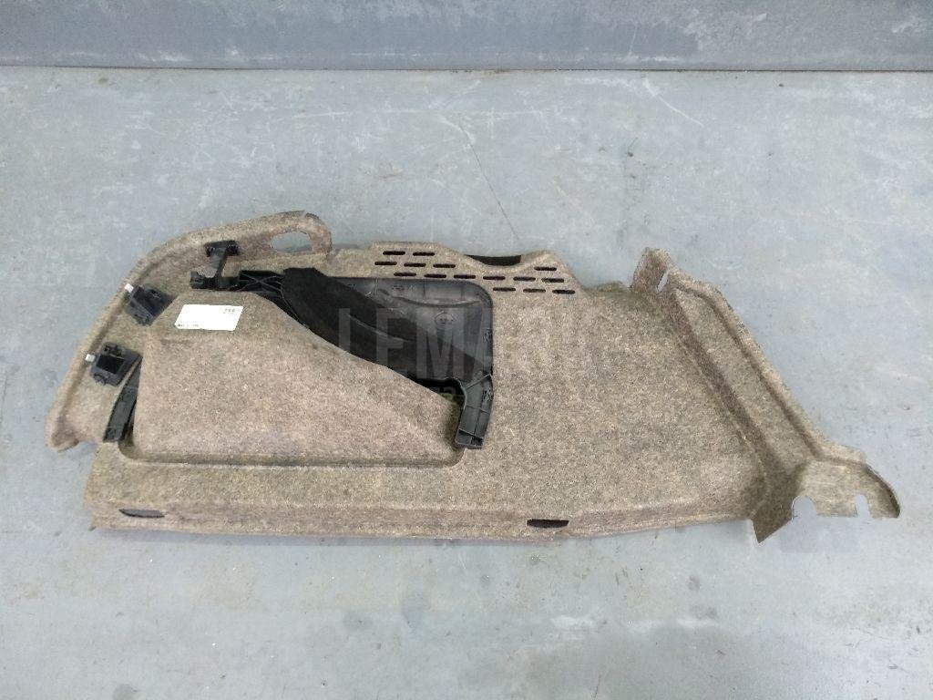 Обшивка багажника