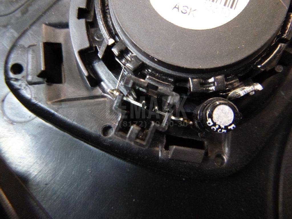 Обшивка двери задней левой