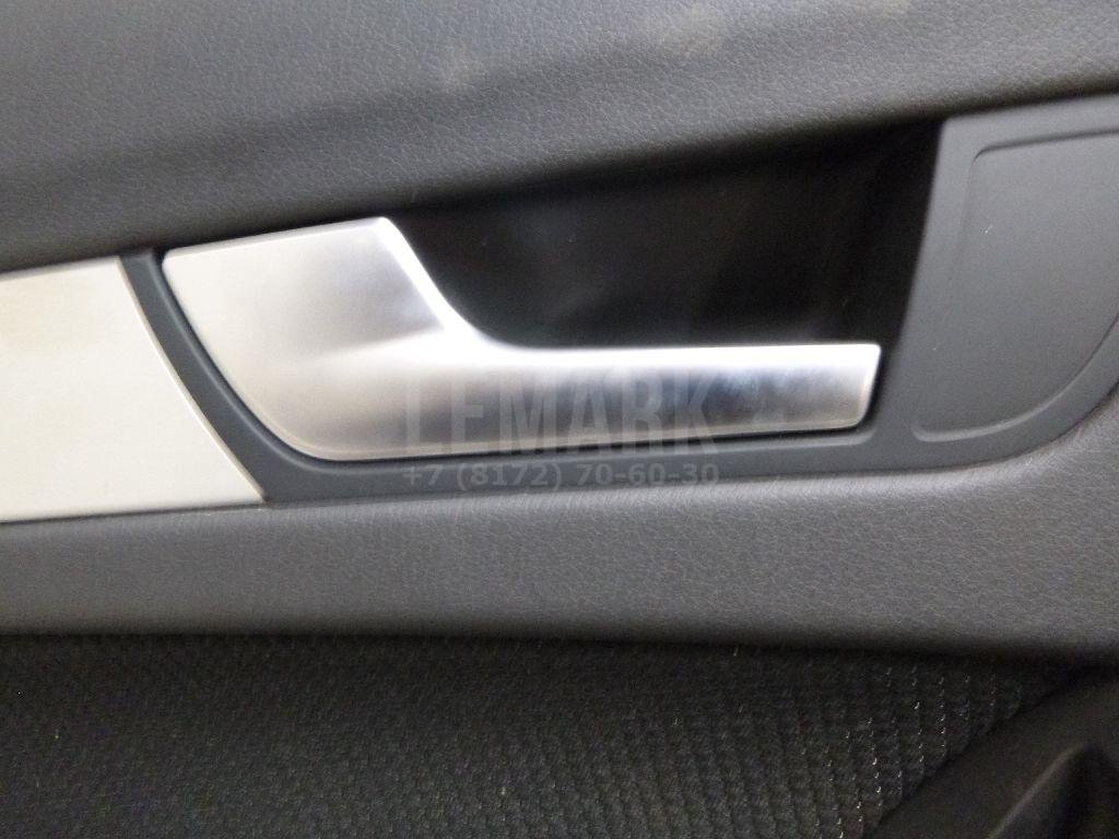 Обшивка двери задней левой