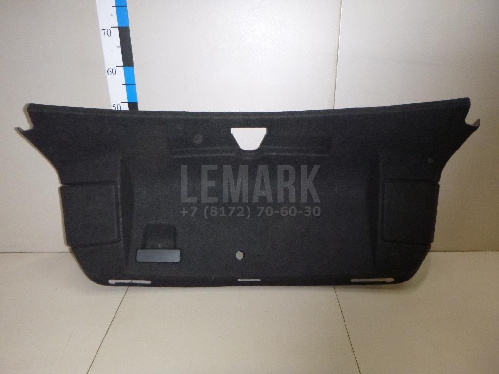 Обшивка крышки багажника