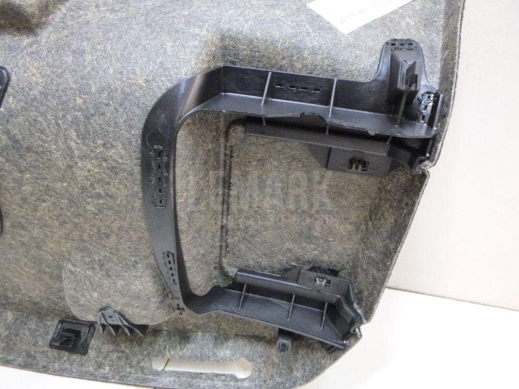 Обшивка крышки багажника