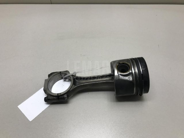 Поршень с шатуном