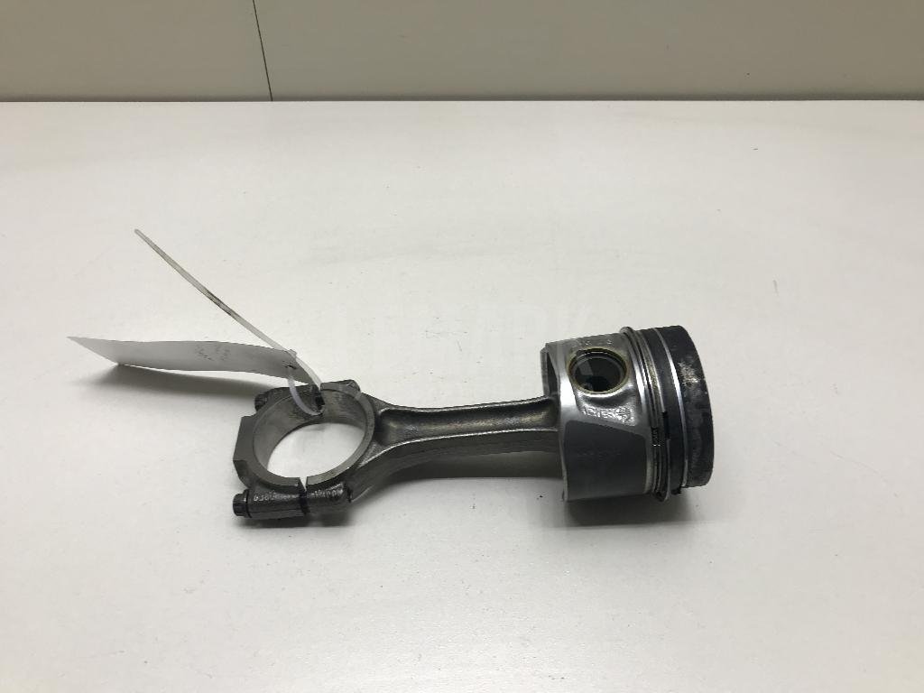 Поршень с шатуном