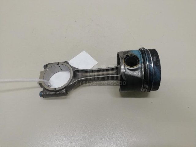 Поршень с шатуном