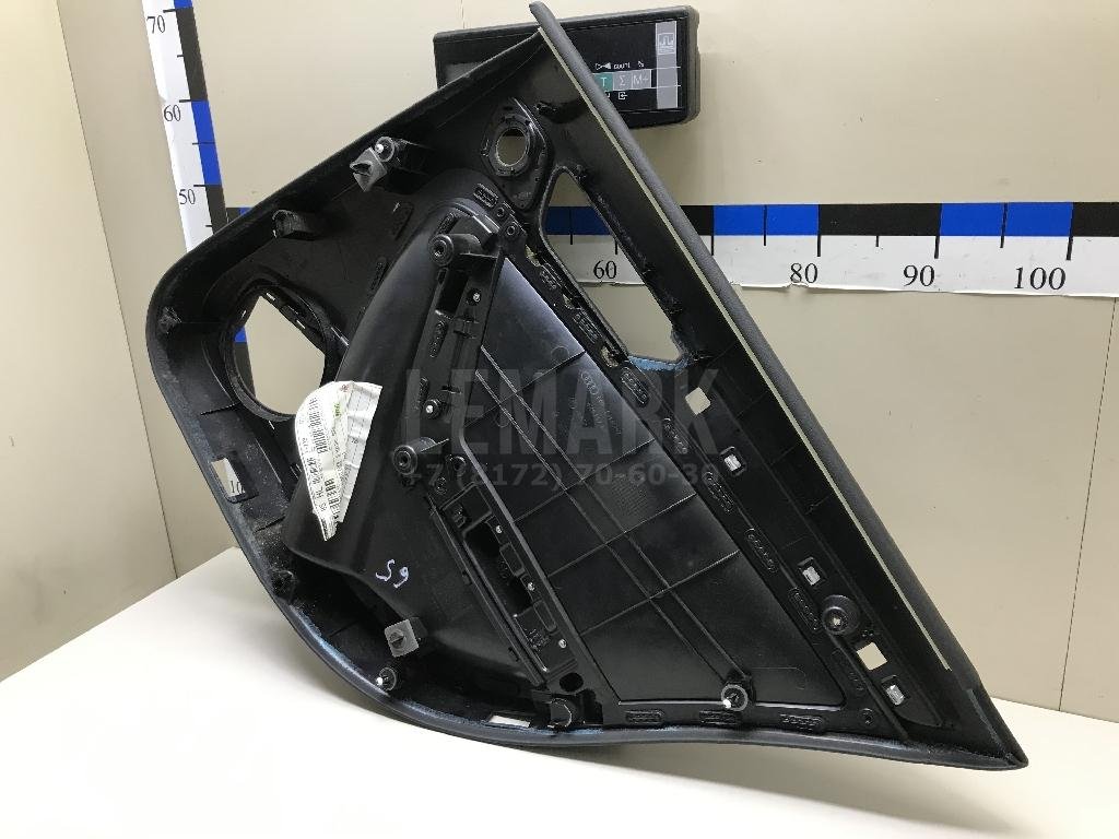 Обшивка двери задней левой