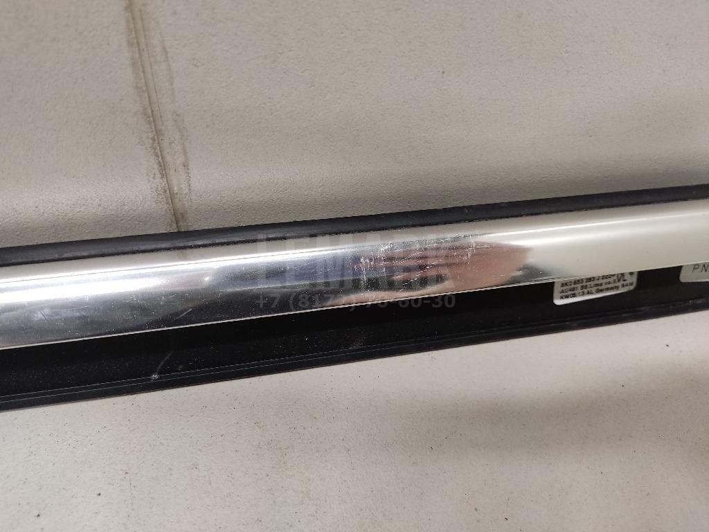 Накладка стекла переднего левого