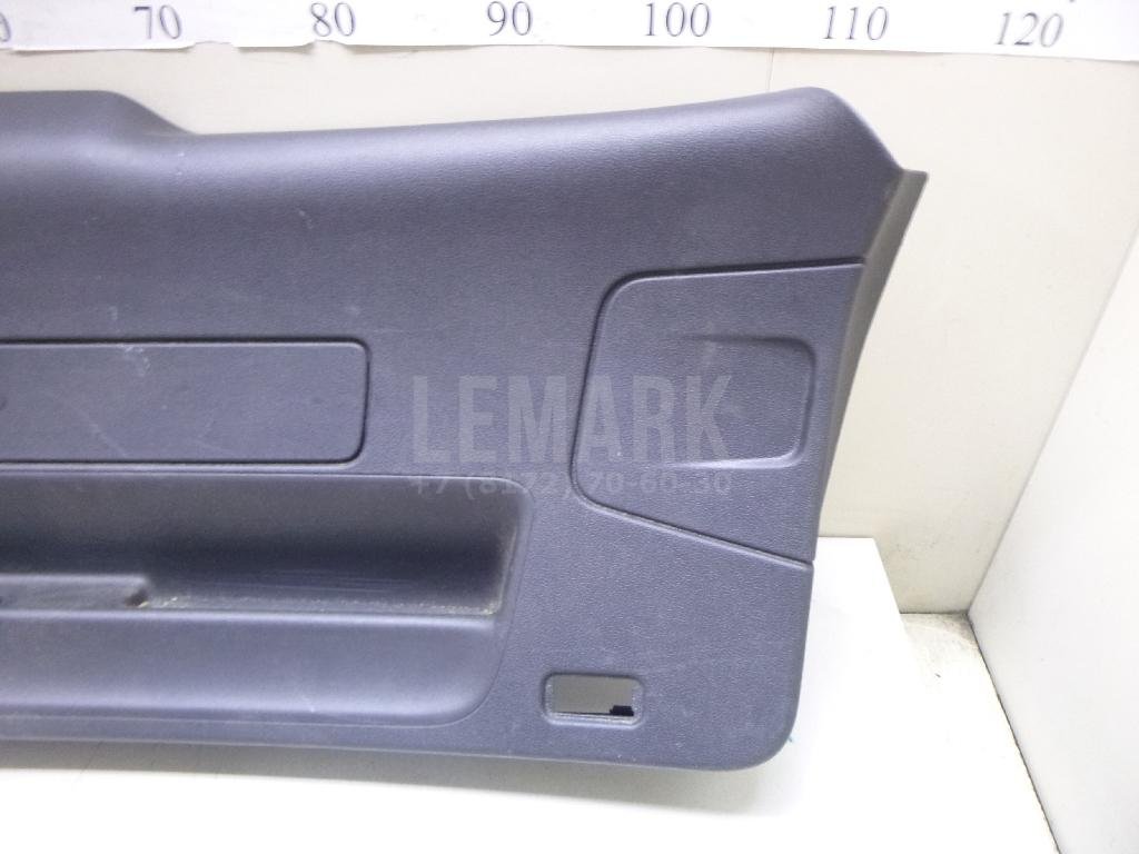 Обшивка двери багажника