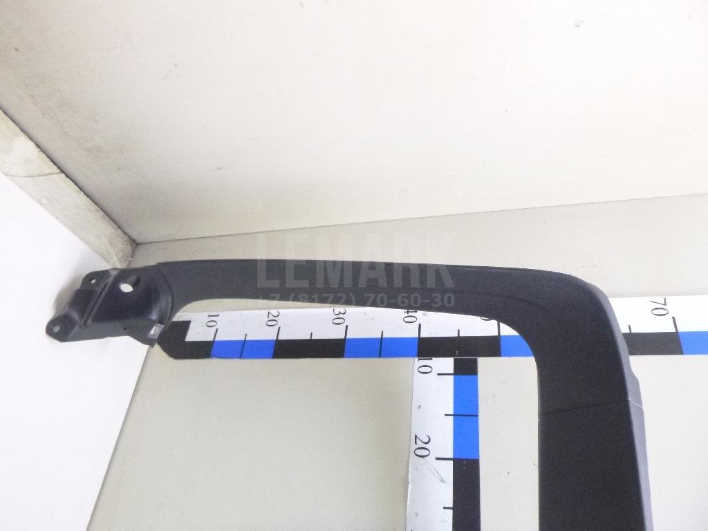 Обшивка двери багажника