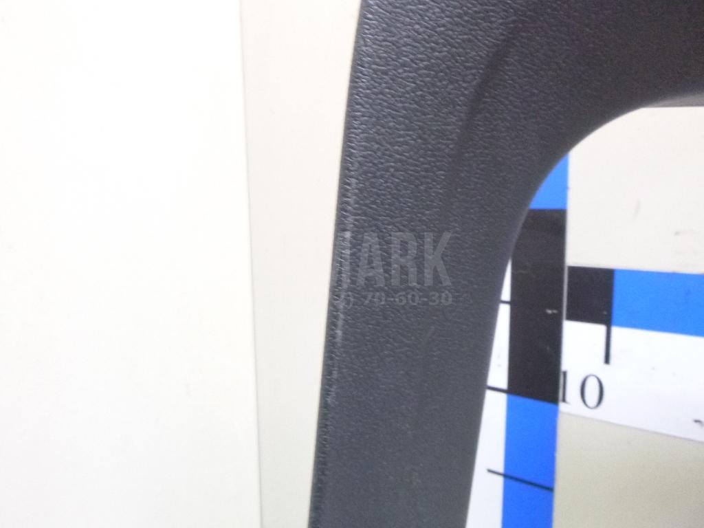 Обшивка двери багажника