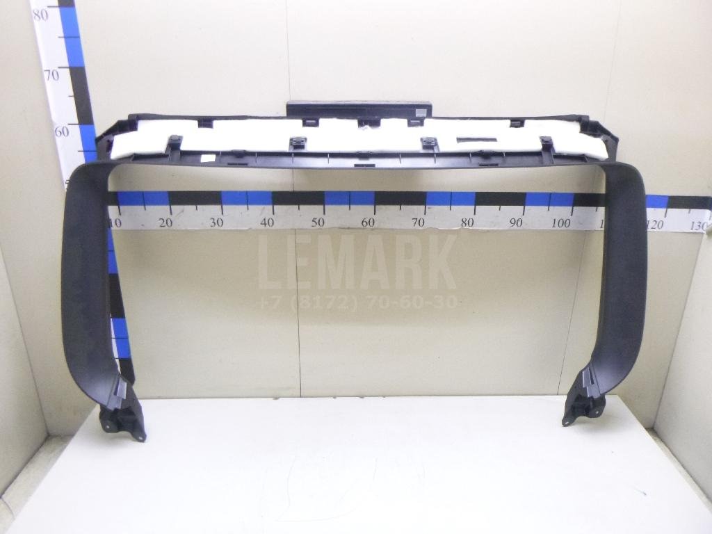 Обшивка двери багажника