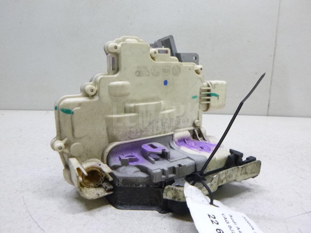 Замок двери передней правой