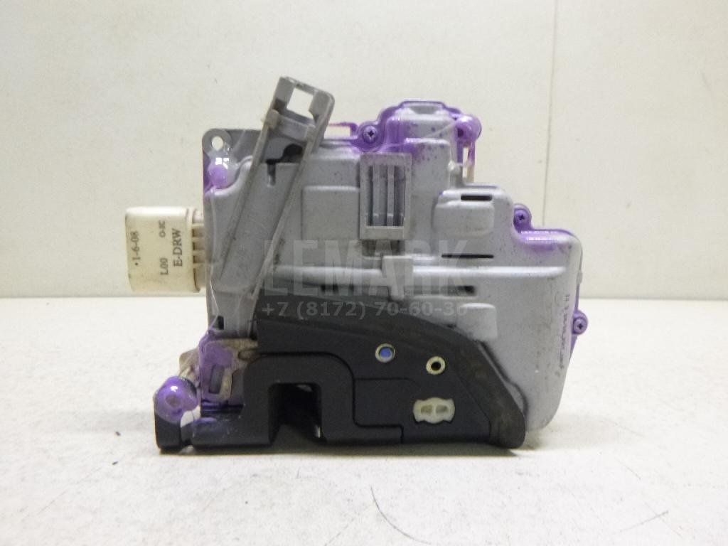 Замок двери передней правой