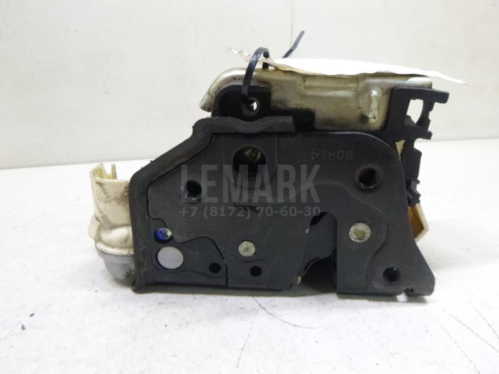 Замок двери передней правой