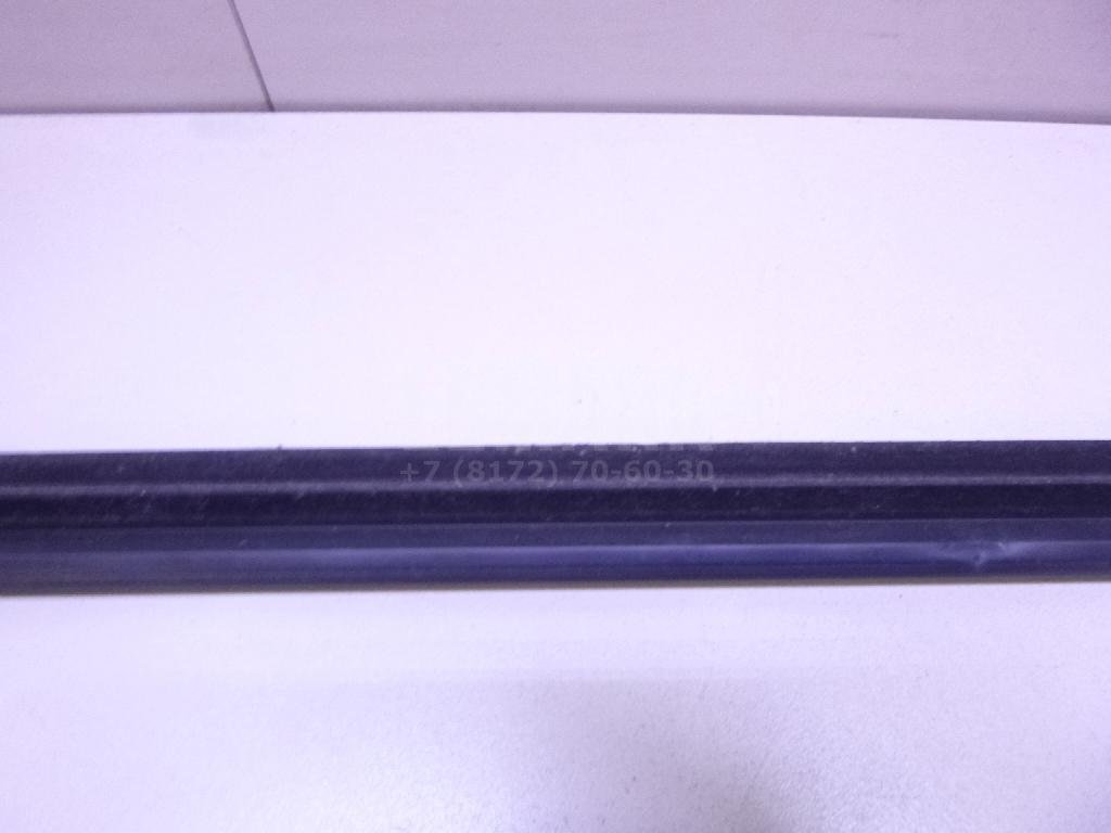 Накладка стекла заднего правого