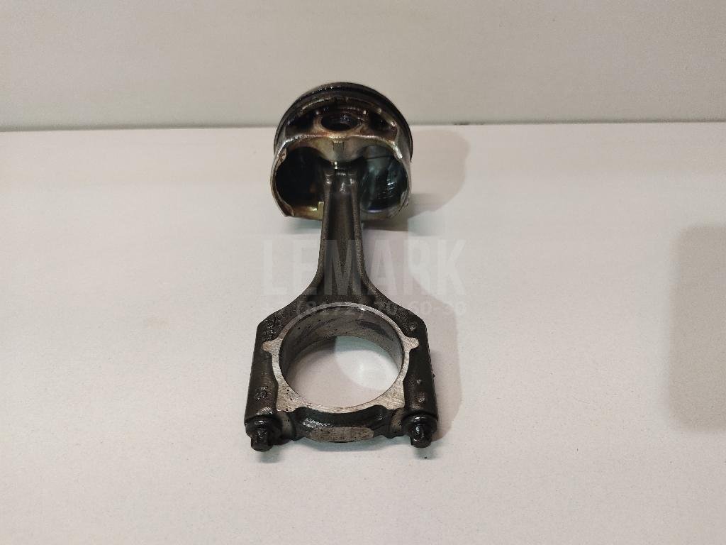 Поршень с шатуном