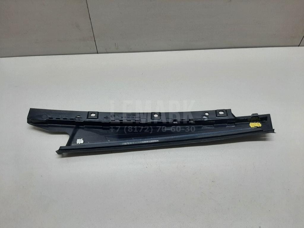 Накладка двери задней левой