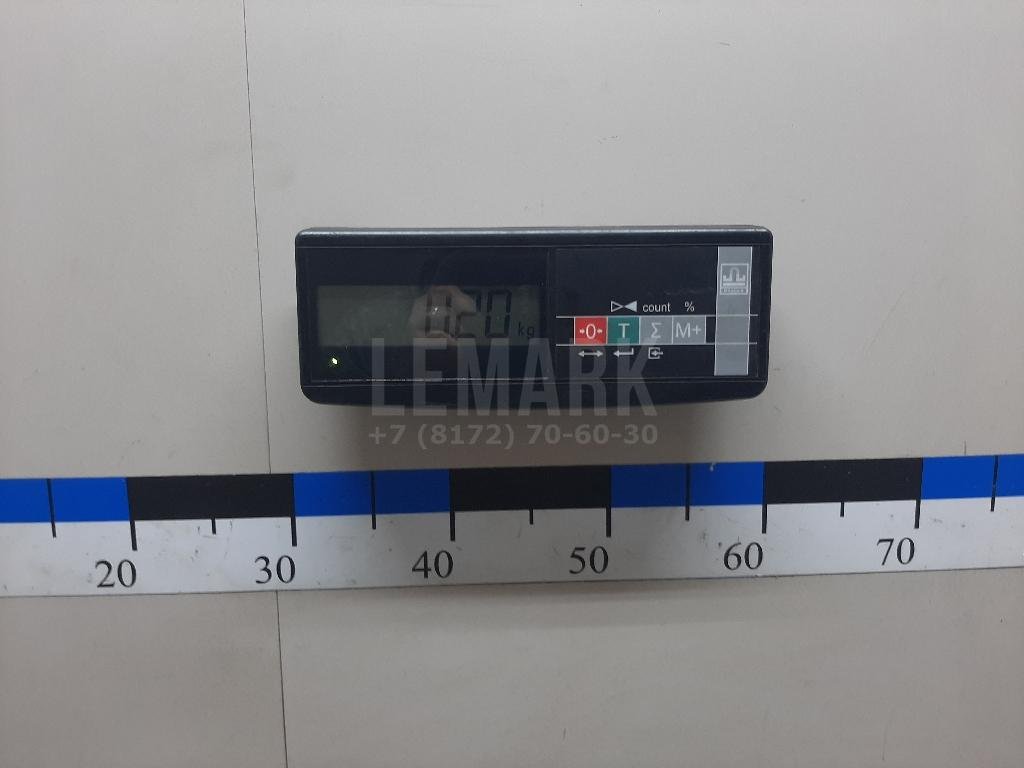 Накладка двери передней правой