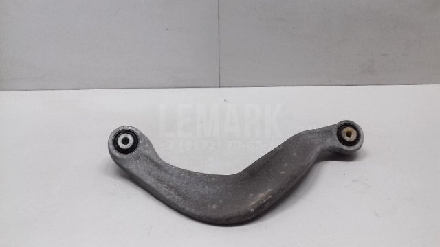 Рычаг задний верхний правый