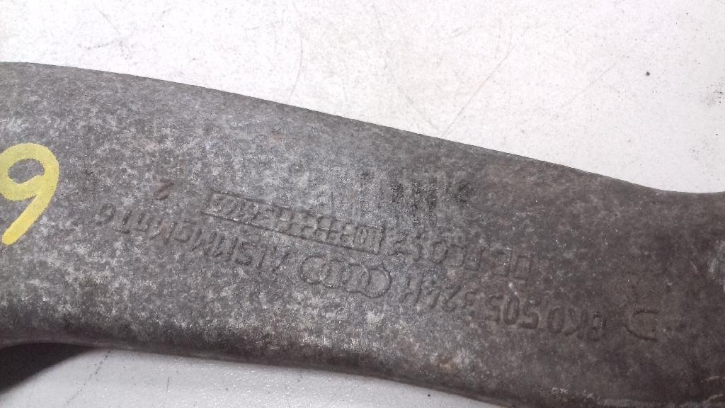 Рычаг задний верхний правый