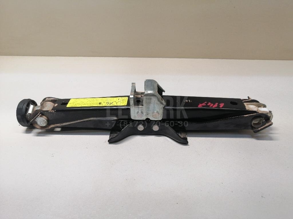 Домкрат для  Audi A3 [8PA] Sportback 2004-2013