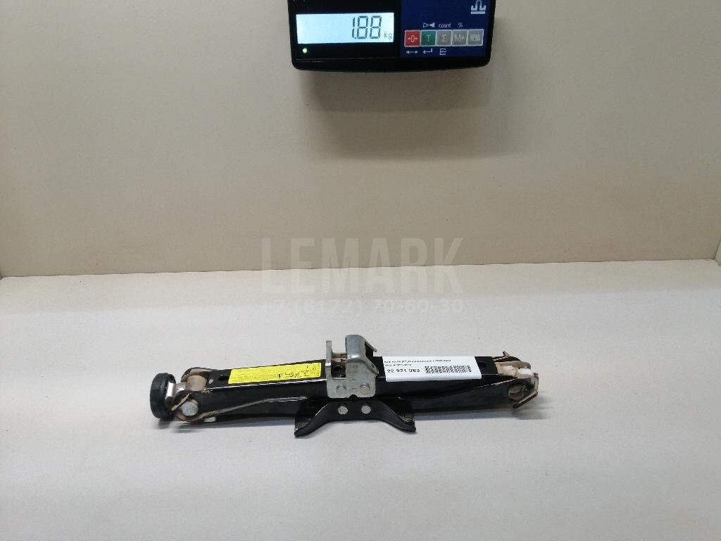 Домкрат для  Audi A3 [8PA] Sportback 2004-2013