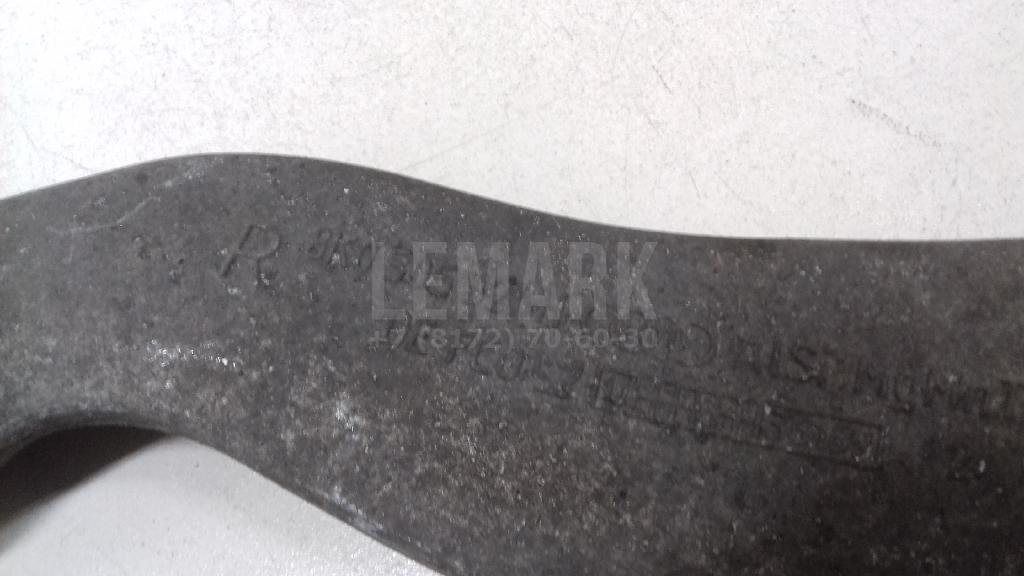 Рычаг задний верхний правый